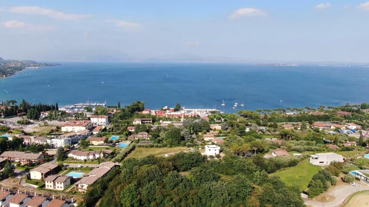Italia Living Villa Padenghe sul Garda Exterior foto