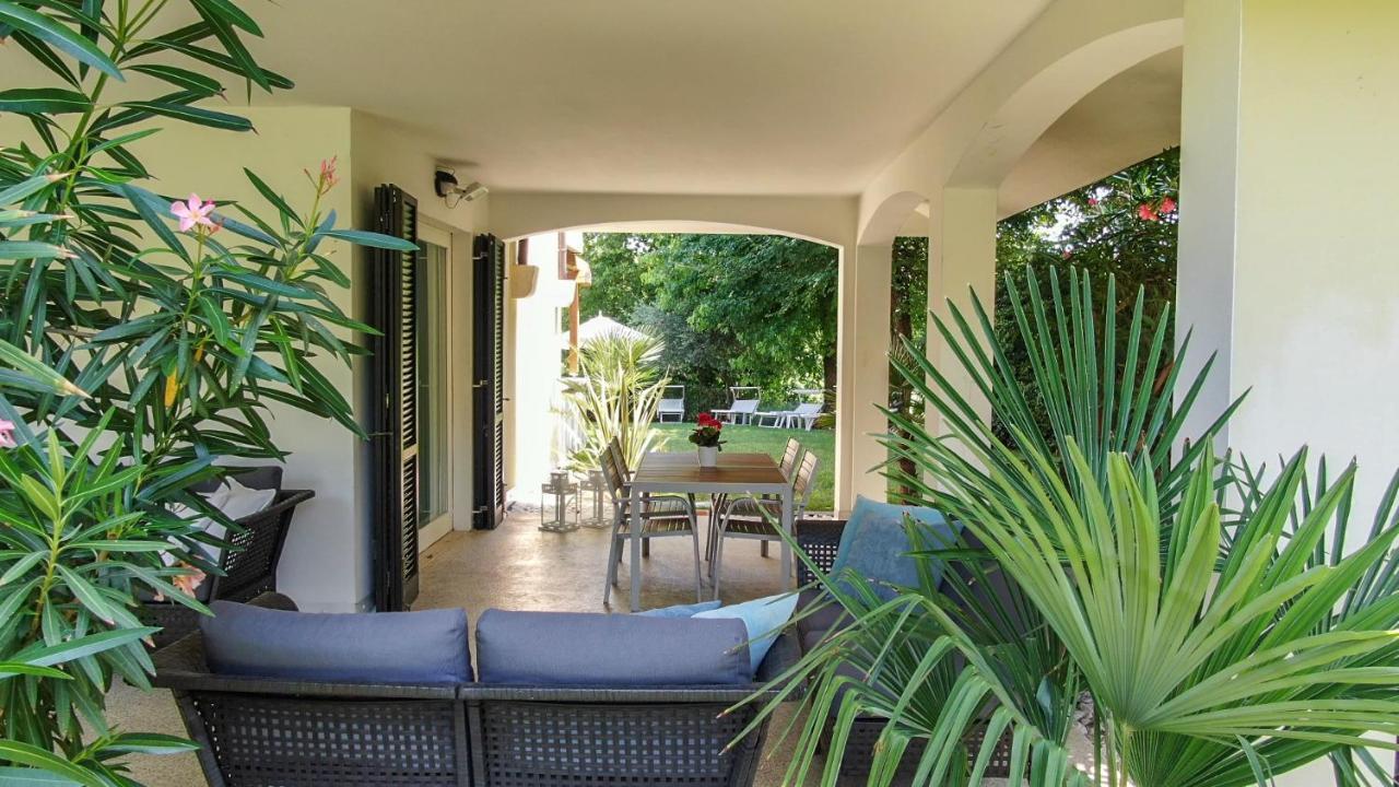 Italia Living Villa Padenghe sul Garda Exterior foto